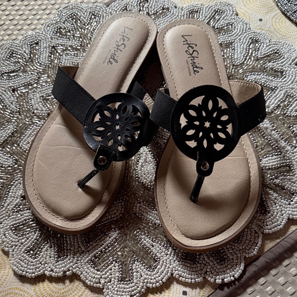 Life Stride Shoes - Life Stride Black and Tan Sandals